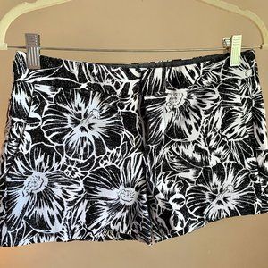 Banana Republic Fit Shorts, Black & White, 4